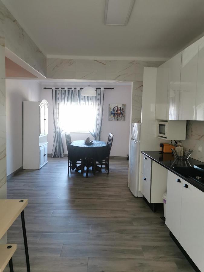 Casa Do Paco Apartment Almeirim Luaran gambar